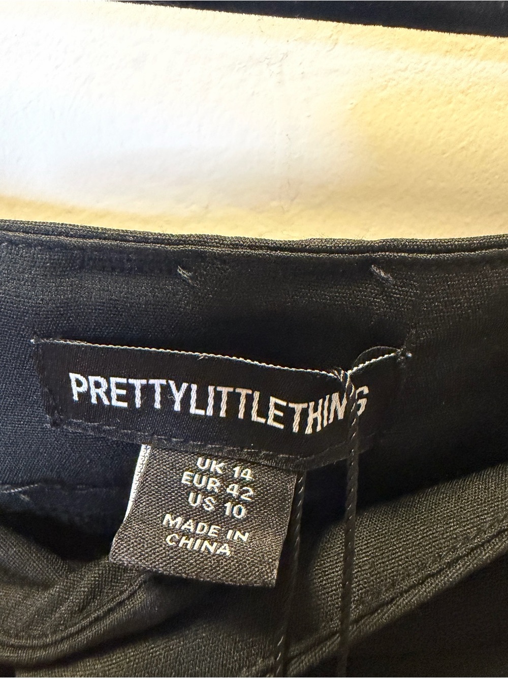 NWT PrettyLittleThing Black Woven Double Belt Loop Wide Leg Trousers – US 10 - Picture 3 of 4